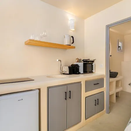 Eolithos Exclusive Aparthotel