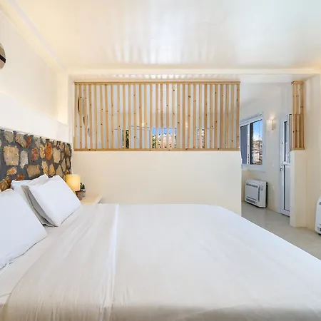 Aparthotel Eolithos *
