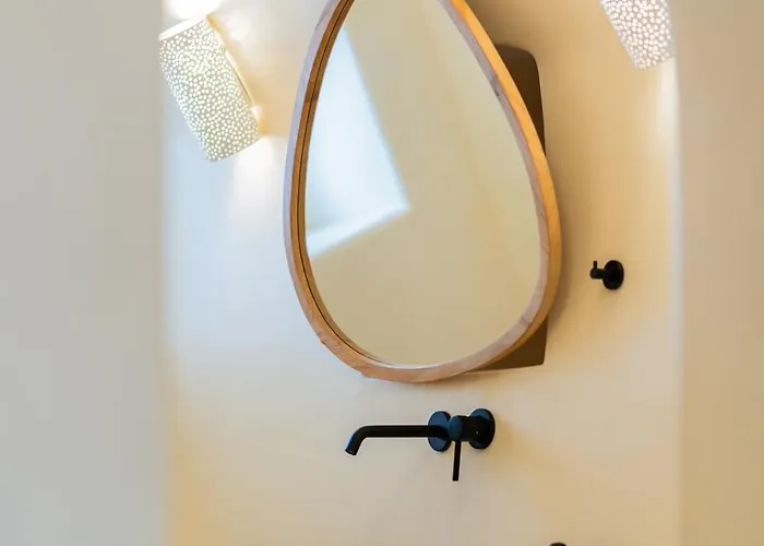 Ξενοδοχείο με διαμερίσματα Eolithos Exclusive 4*